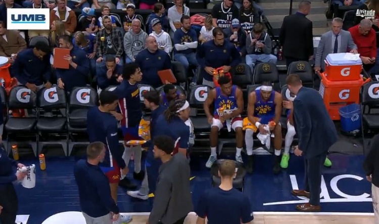 皮克特：约基奇在场边精准预测了对手会怎么打 我简直不敢相信